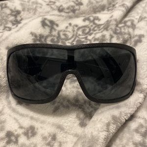 SEXY PRADA SUNGLASSES 😎